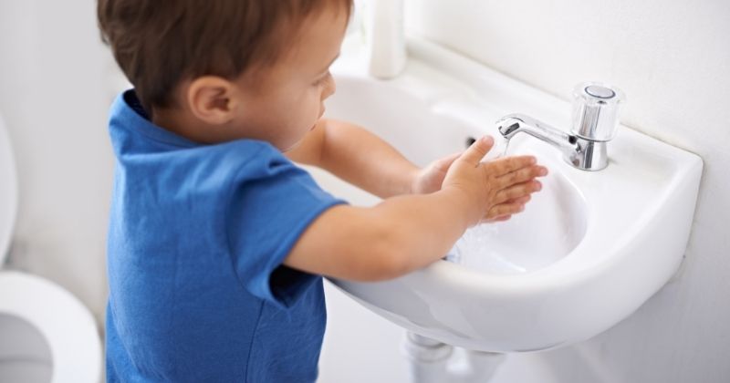 Trẻ em cần được hình thành thói quen vệ sinh tay từ sớm